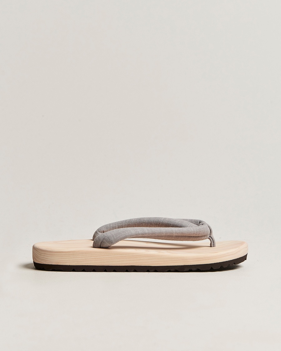 Men | Sandals & Slides | Beams Japan | Wooden Geta Sandals Light Grey