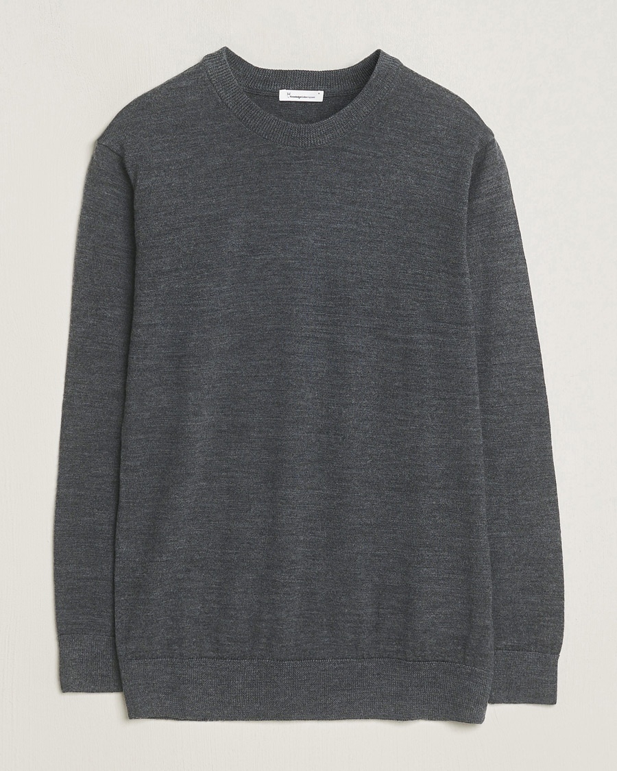 Men | Crew Neck Jumpers | KnowledgeCotton Apparel | Regular Merino Knit Crew Neck Dark Grey Melange