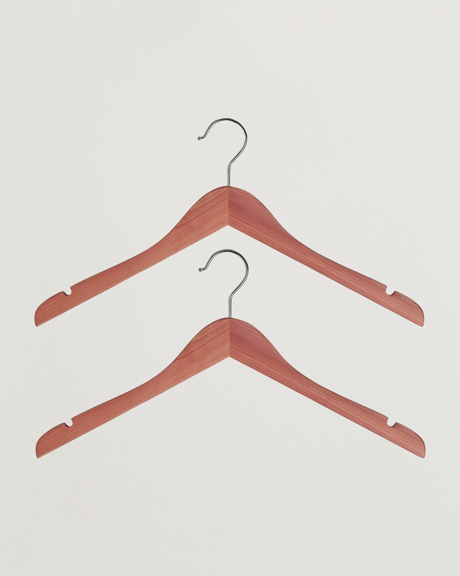Men | | Care with Carl | 2-Pack Cedar Wood Shirt Hangers