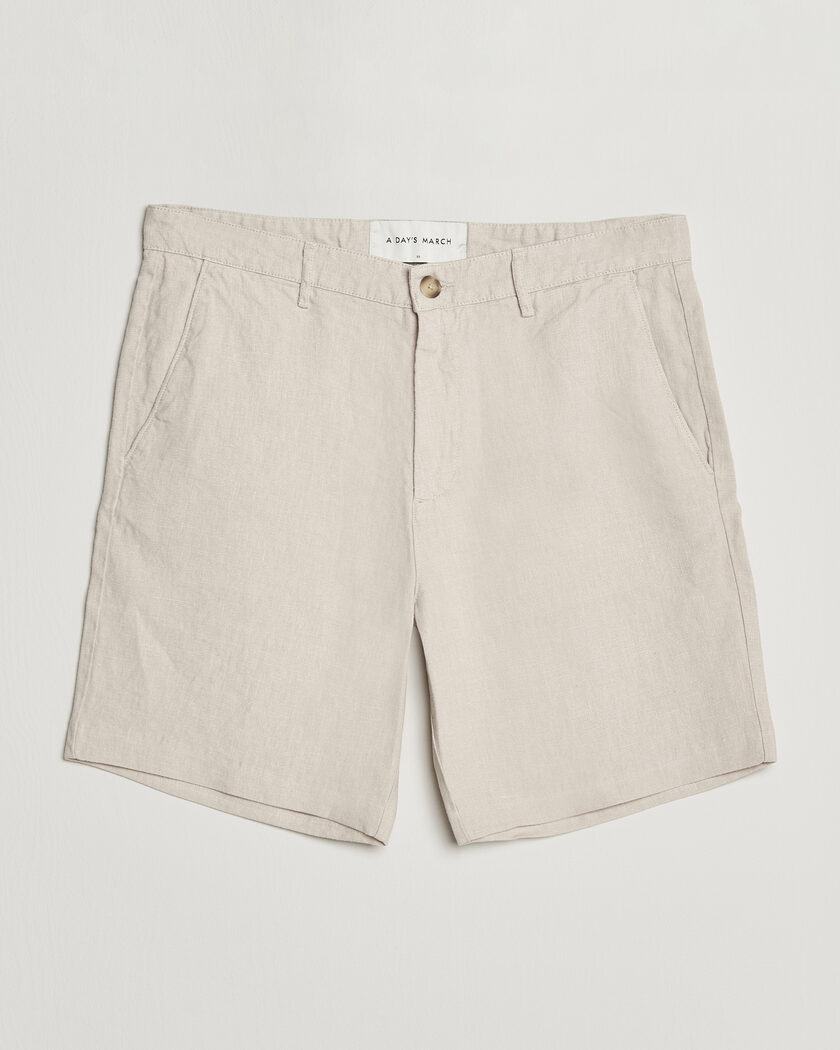 Auralee Finx Linen Easy Shorts Ecru at CareOfCarl.com