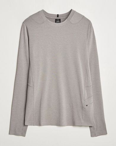Men | T-Shirts | Oakley | Latitude Flight Shell T-Shirt Cement