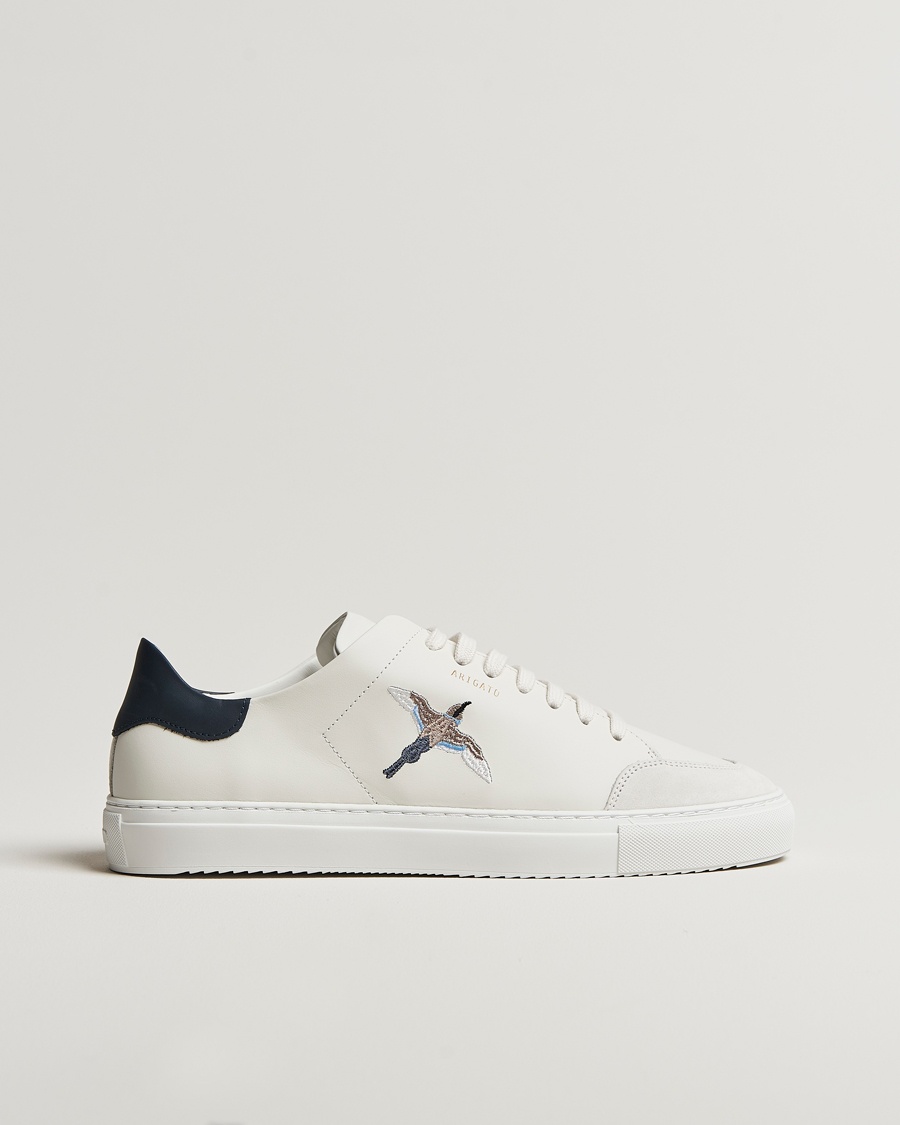 Men | White Sneakers | Axel Arigato | Clean 90 Bee Bird Sneaker White/Dark Blue
