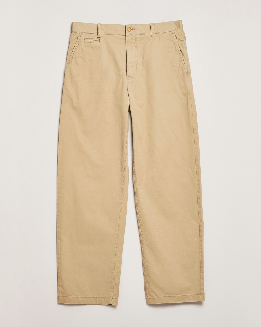Men | Clothing | GANT 240 Mulberry Street | Relaxed Fit Cotton Twill Chinos Woody Beige
