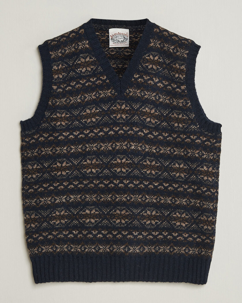 Fred Perry Cable Knitted Tennis Vest Ecru at CareOfCarl.com