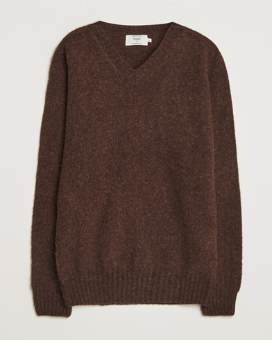 Harley Of Scotland for Care of Carl Harley Of Scotland Brushed Supersoft Lambswool V-Neck Brown – Brown