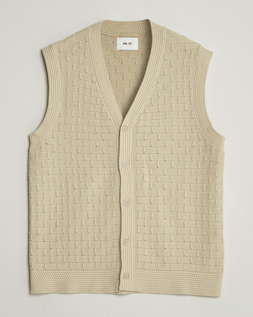 FRED PERRY × BEAMS / 別注 Cable Knit Vest Fred Perry Cable Knitted Tennis Vest Ecru at CareOfCarl.com