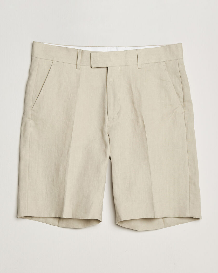 Auralee Finx Linen Easy Shorts Ecru at CareOfCarl.com