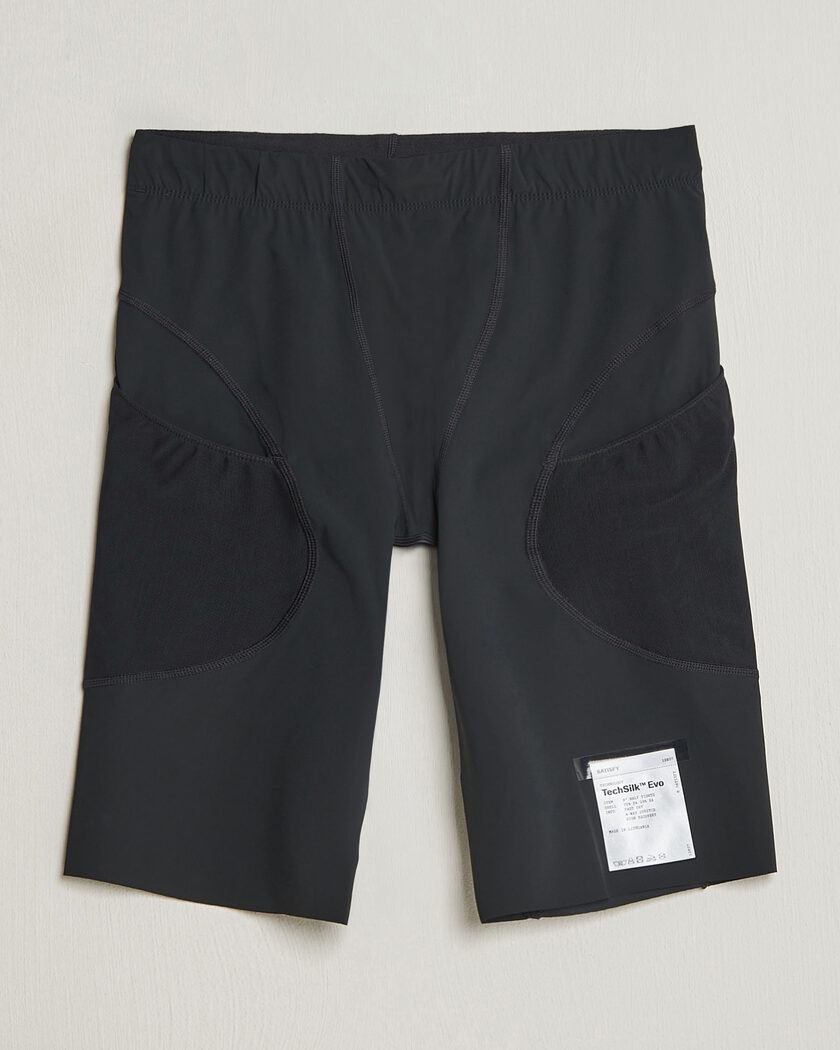 Satisfy Space-O 2.5 Distance Shorts Black at CareOfCarl.com