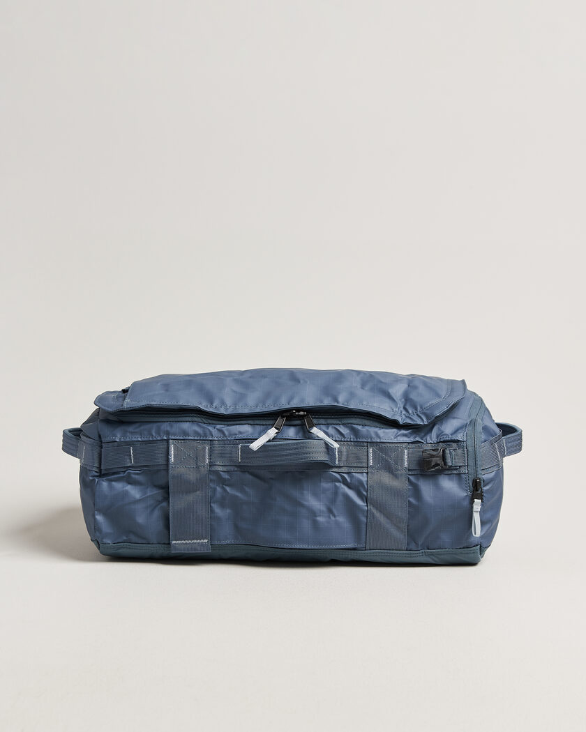 The North Face Base Camp Voyager Duffel 32 Granite Grey – Grey