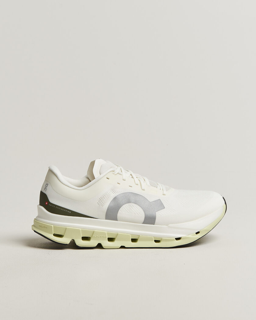Saucony Triumph 22 White/Citron at CareOfCarl.com