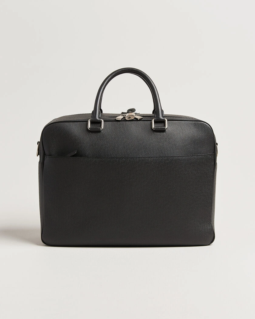Louis Vuitton Pre-Owned Overnight Bag Taiga Leather Black – Black