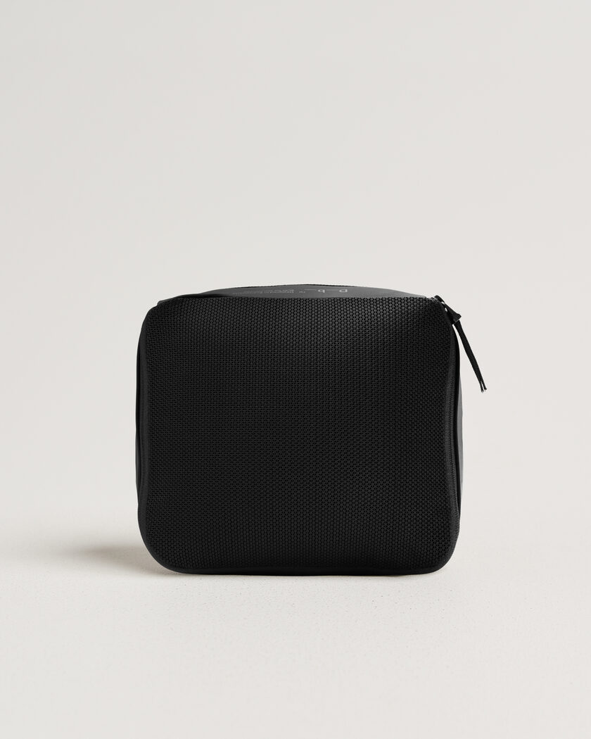 DB Essential Packing Cube M Black Out – Black