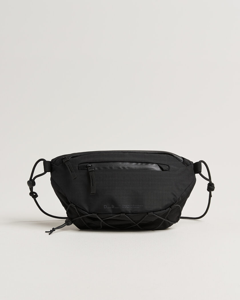 Arc'teryx Granville Crossbody Bag Black at CareOfCarl.com Arc'teryx Granville Crossbody Bag Black at CareOfCarl.com