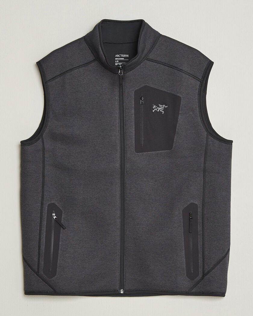 Houdini Pace Hybrid Softshell Vest True Black at CareOfCarl.com