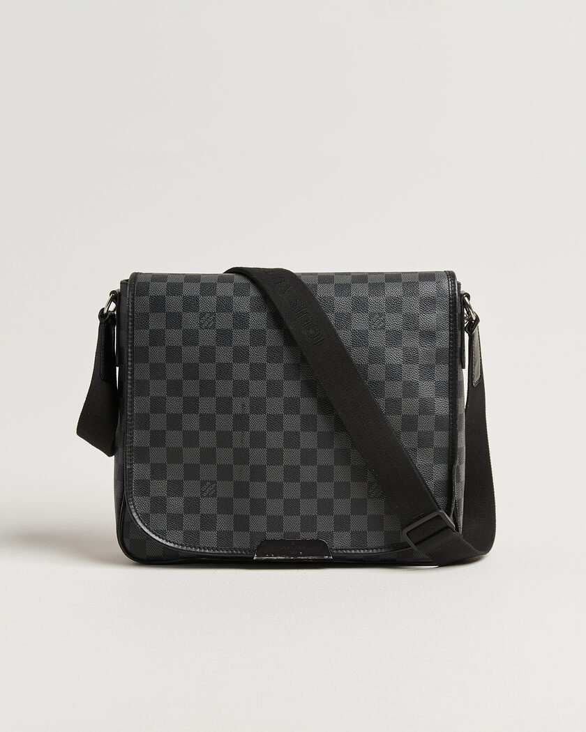 Louis Vuitton Pre-Owned Speedy 30 Epi Leather Handbag Black at