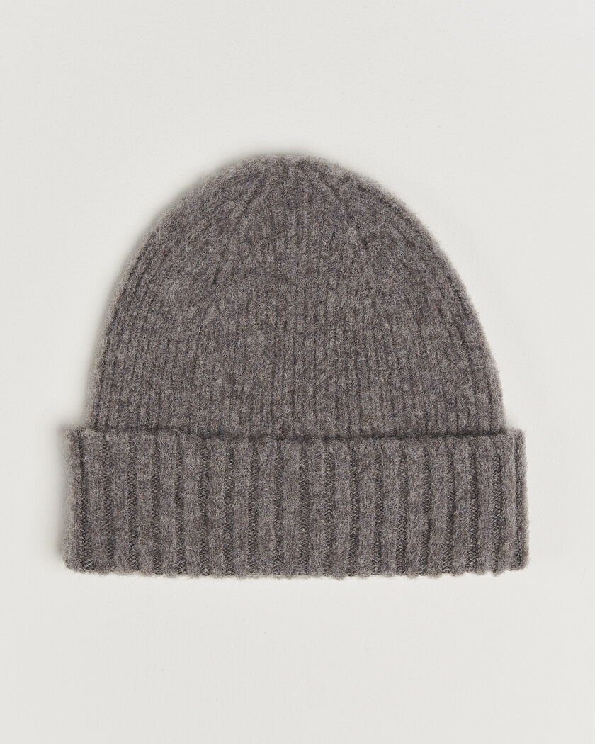 Robert Mackie Rona Ribbed Shaggy Lambswool Beanie Light Brown – Brown