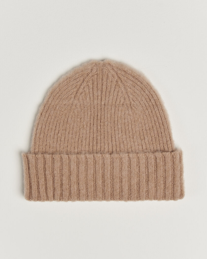Robert Mackie Rona Ribbed Shaggy Lambswool Beanie Camel – Brown