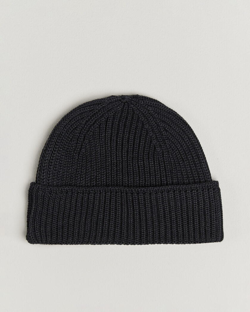 S.N.S. Herning Fender Beanie Magnetite Black – Black