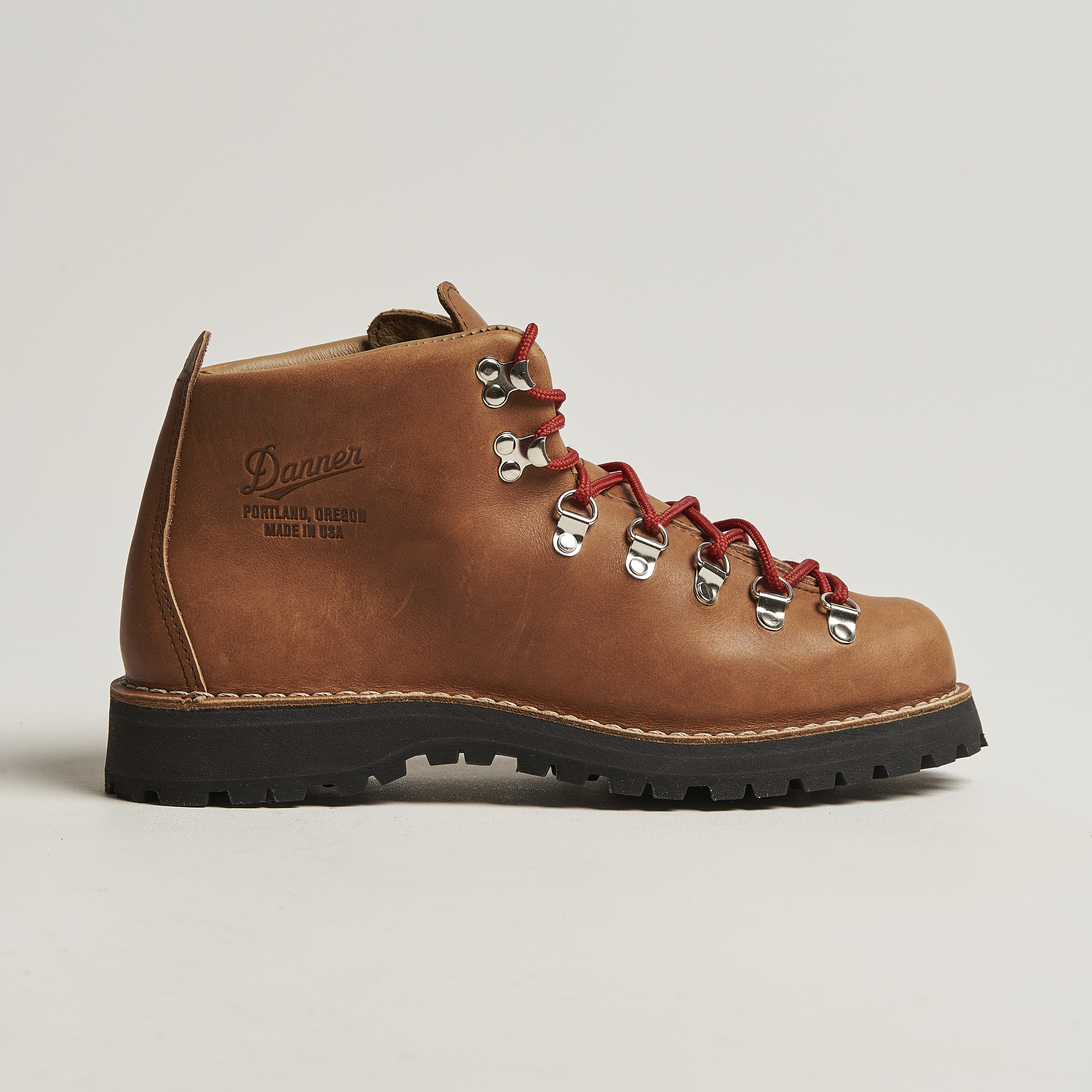 Danner Mountain Light GORE-TEX Boot Cascade Clovis at CareOfCarl.com