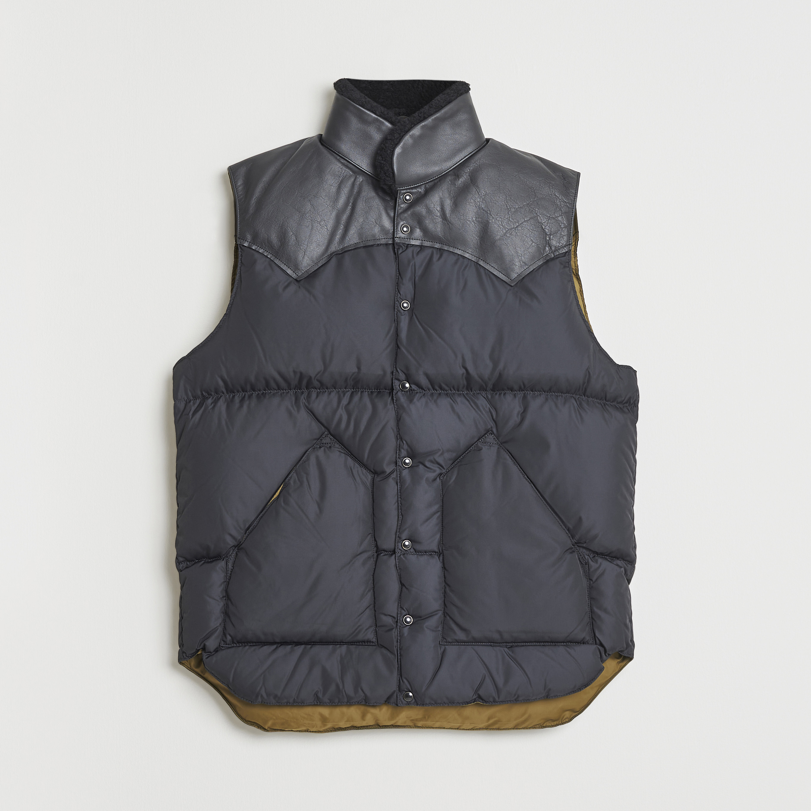 Rocky Mountain Featherbed Christy Vest Black at CareOfCarl.com