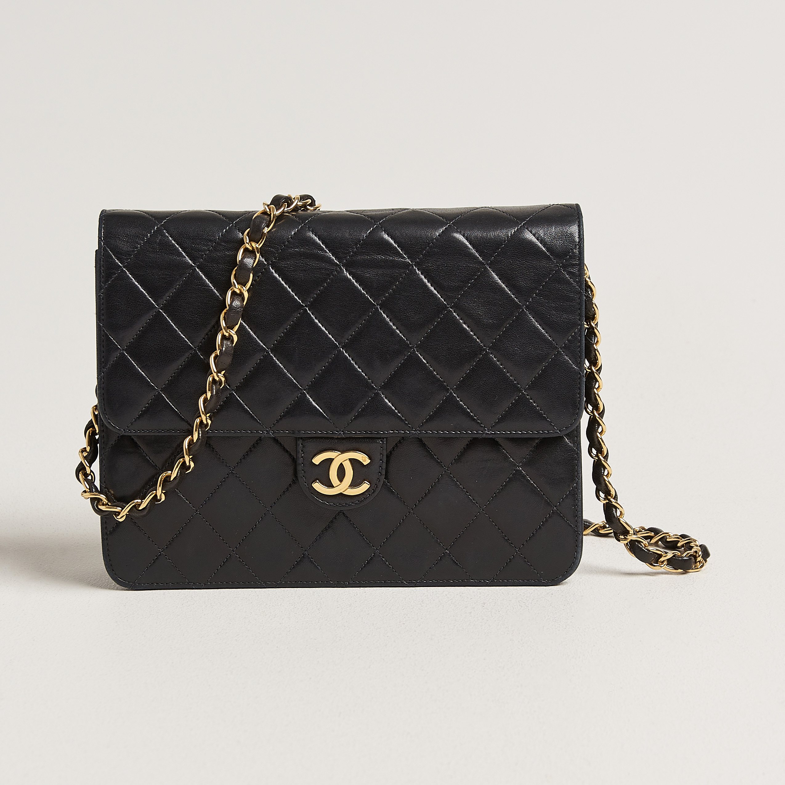 Chanel Pre-Owned Single Flap Bag Black at CareOfCarl.com