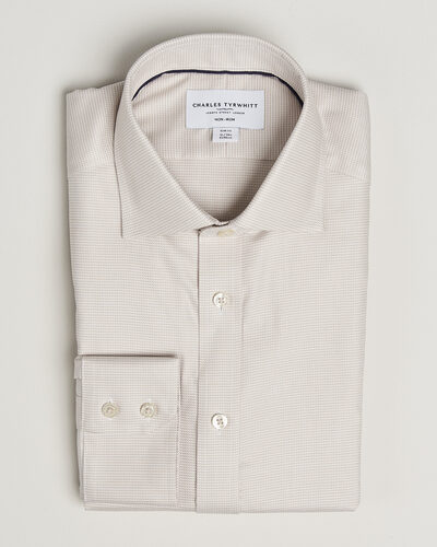 Charles Tyrwhitt Slim Fit Non Iron Trafalgar Weave Shirt Stone