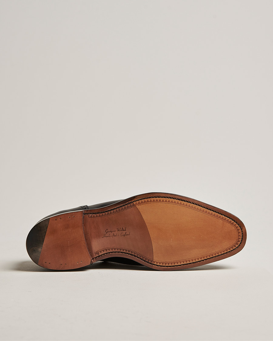 Men | Loake 1880 Strand Brogue Black Calf | Loake 1880 | Strand Brogue Black Calf