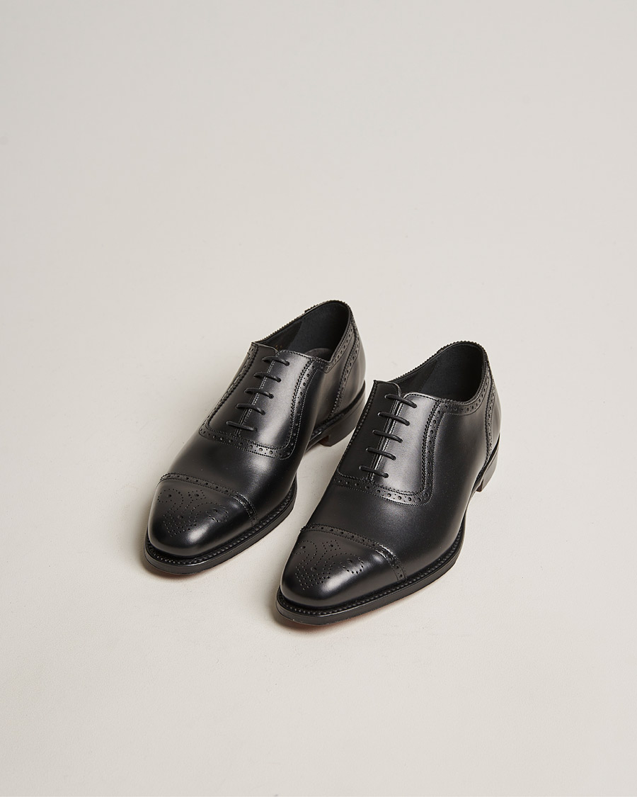 Men | Loake 1880 Strand Brogue Black Calf | Loake 1880 | Strand Brogue Black Calf