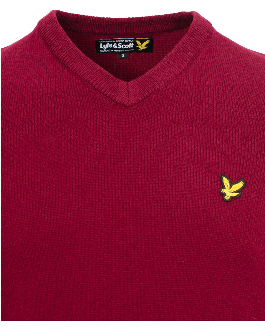 Men | Sweaters & Knitwear | Lyle & Scott | Lambswool V-Neck Pullover Claret Jug