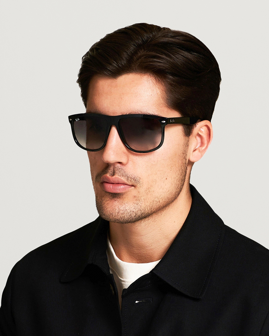 Men | Sunglasses | Ray-Ban | RB4147 Sunglasses Black/Chrystal Grey Gradient