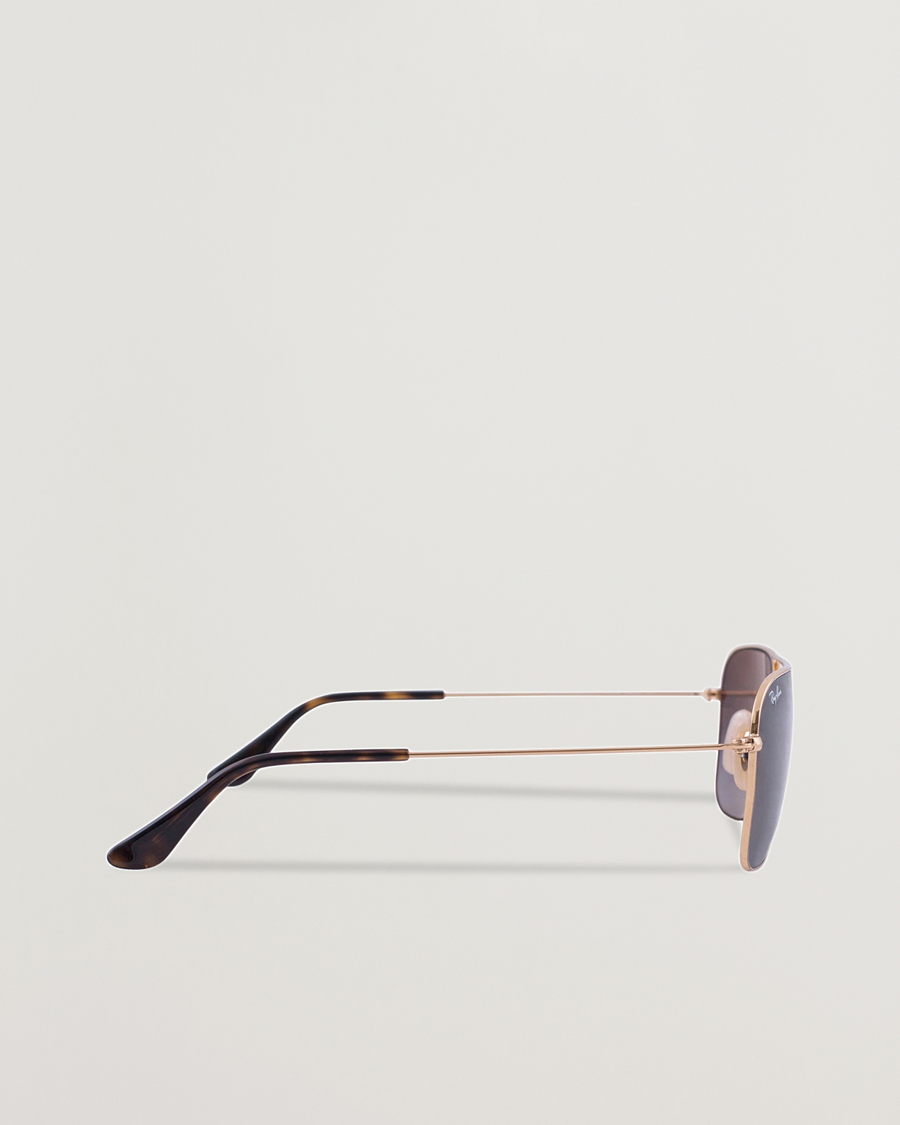 Men | Sunglasses | Ray-Ban | 0RB3136 Caravan Sunglasses Gold/Grey