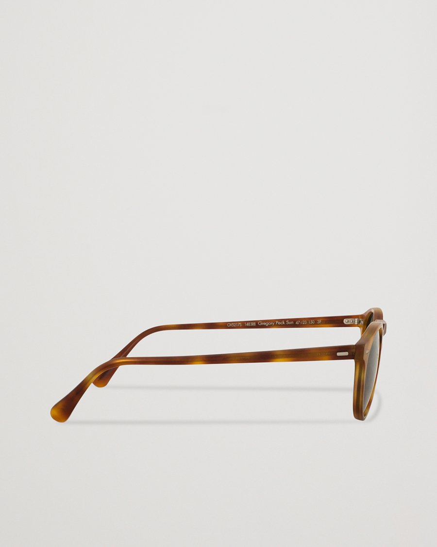 Men | Sunglasses | Oliver Peoples | Gregory Peck Sunglasses Semi Matte/Indigo Photochromic