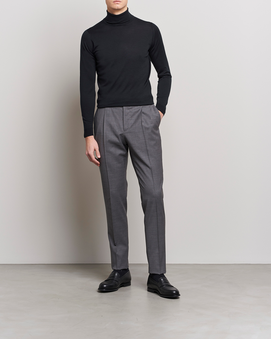 Men | Sweaters & Knitwear | John Smedley | Cherwell Extra Fine Merino Rollneck Black