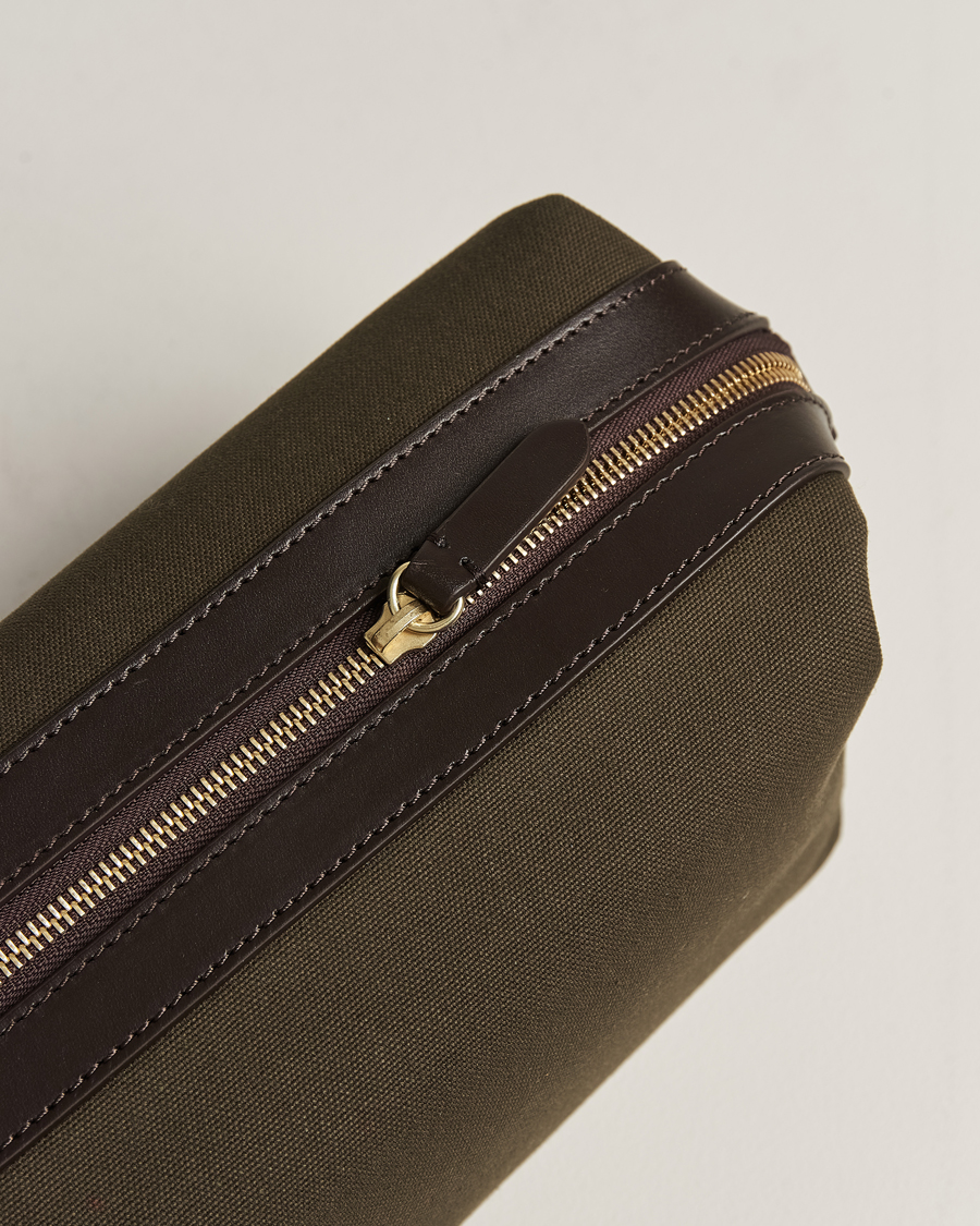 Men | Bags | Mismo | M/S Nylon Washbag Army/Dark Brown