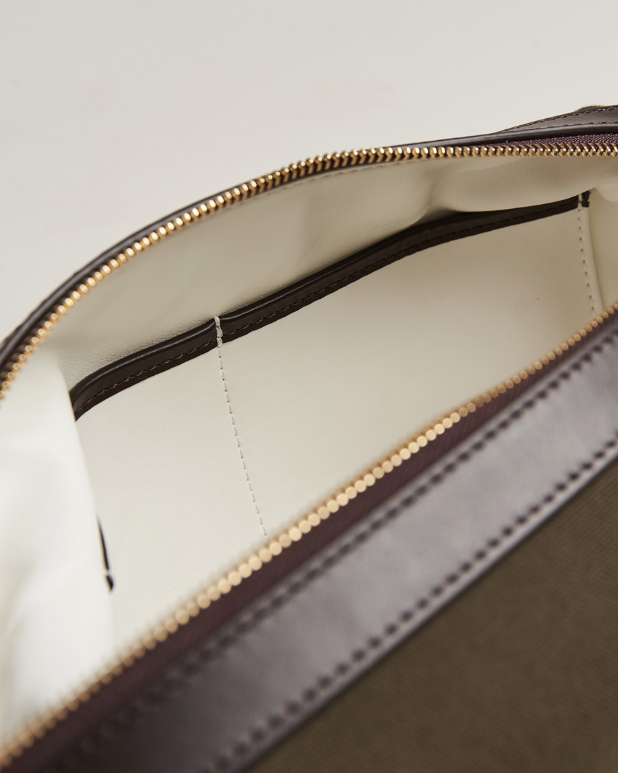 Men | Bags | Mismo | M/S Nylon Washbag Army/Dark Brown