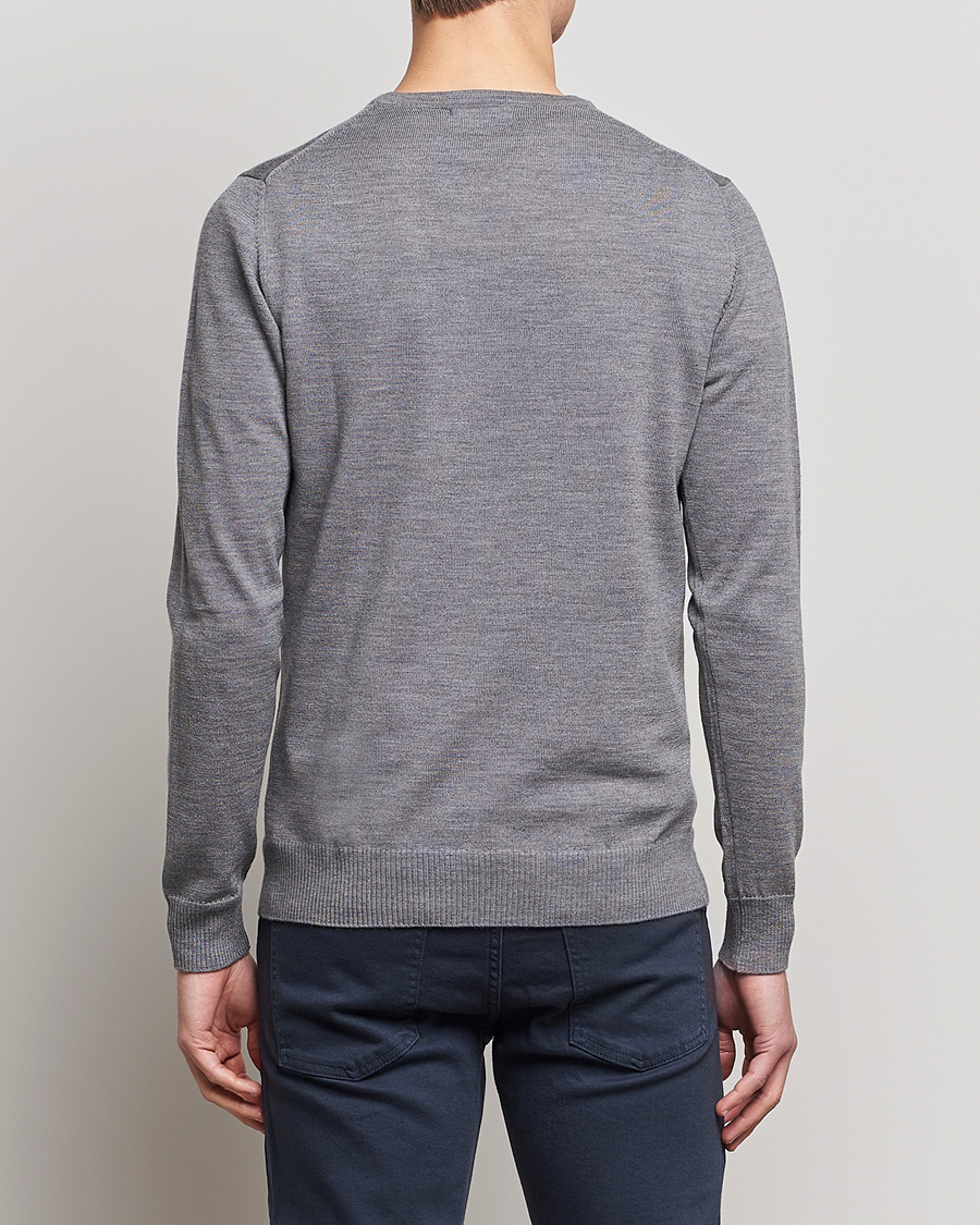 Men | Sweaters & Knitwear | J.Lindeberg | Lyle True Merino Crew Neck Pullover Grey