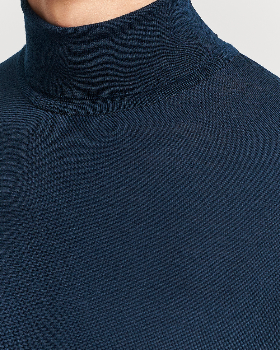 Men | Sweaters & Knitwear | John Smedley | Cherwell Extra Fine Merino Rollneck Orion Green