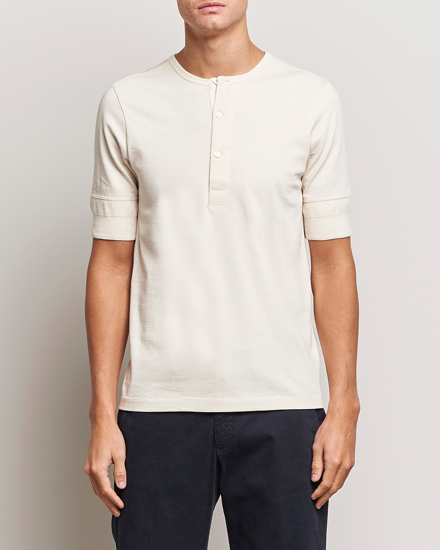 Men | Sweaters & Knitwear | Merz b. Schwanen | Short Sleeve Organic Cotton Henley Nature