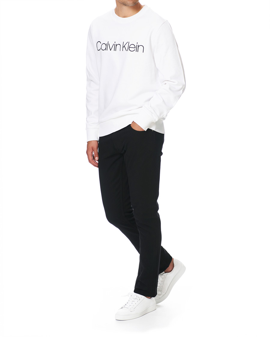 Men | Sweaters & Knitwear | Calvin Klein | Front Logo Sweatshirt White