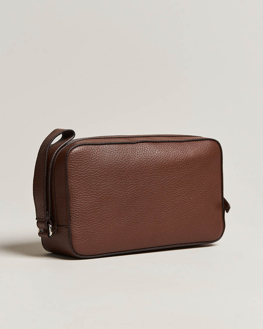 Men | Bags | Tiger of Sweden | Wes Grained Leather Toilet Bag Brown