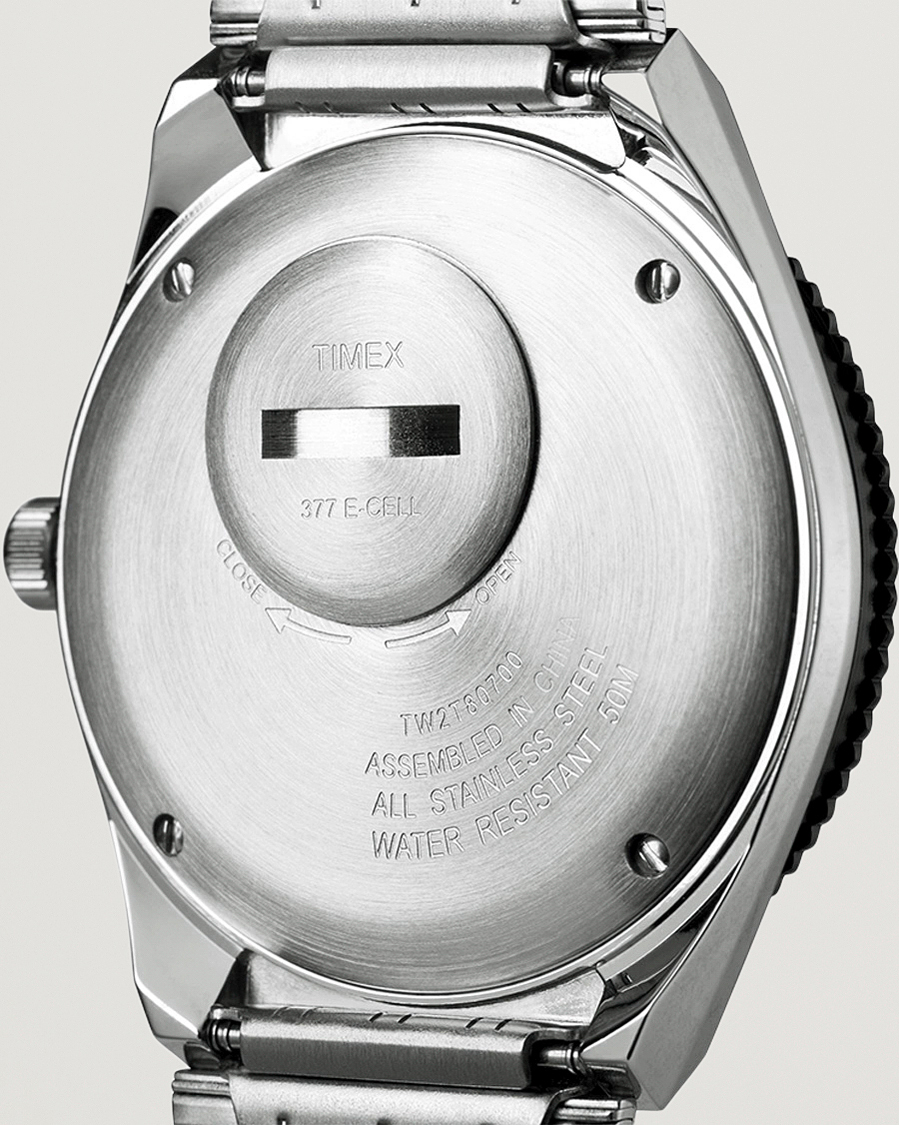 Men | Timex Q Reissue 1979 Silver/Blue Dial | Timex | Q Reissue 1979 Silver/Blue Dial