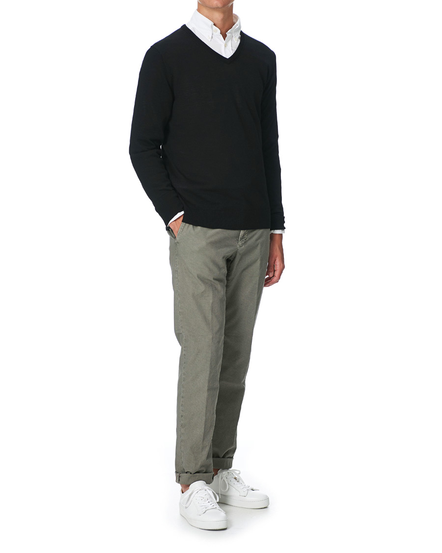 Men | Sweaters & Knitwear | Tiger of Sweden | Rael V-Neck Pullover Black