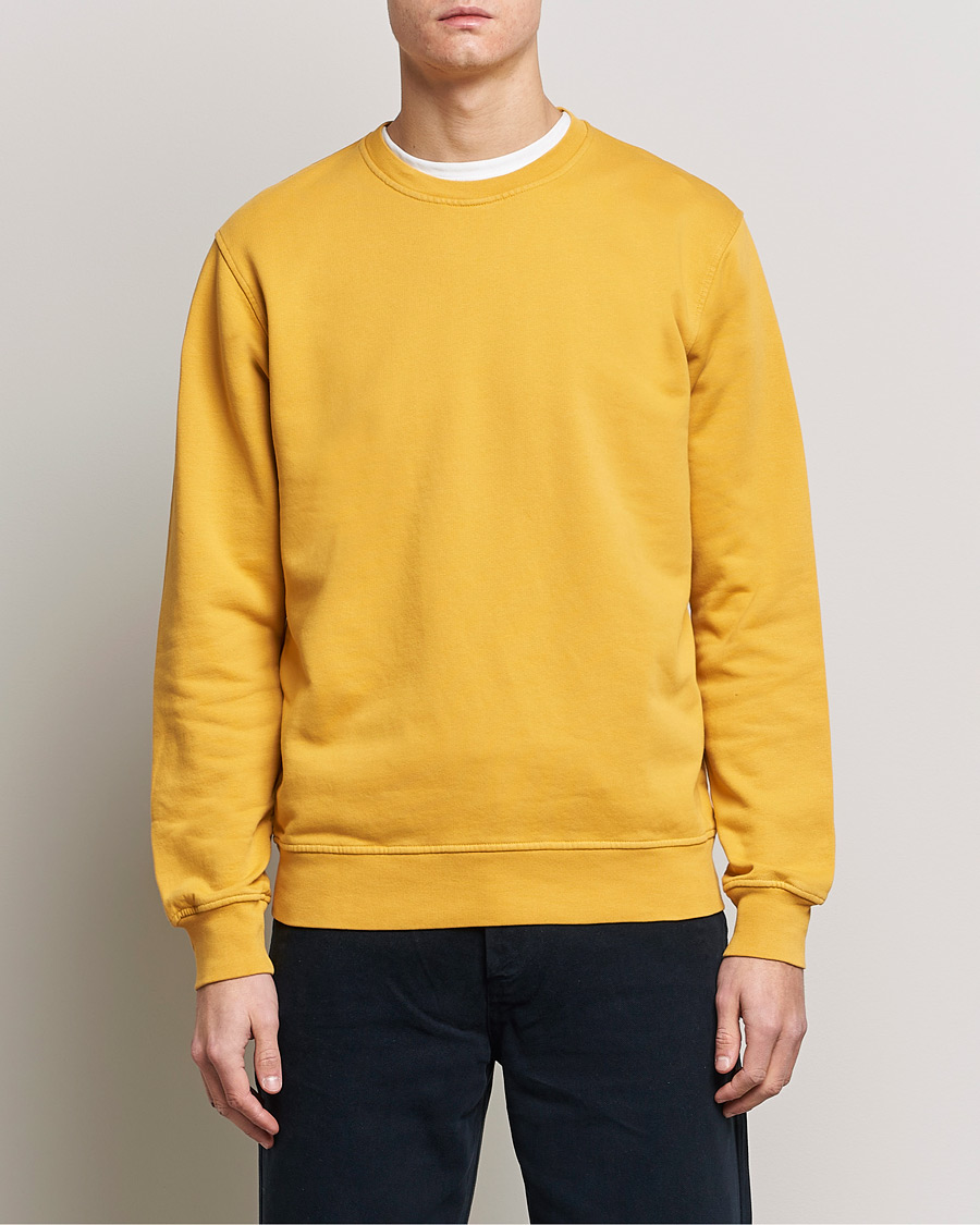 Men | Sweaters & Knitwear | Colorful Standard | Classic Organic Crew Neck Sweat Burned Yellow