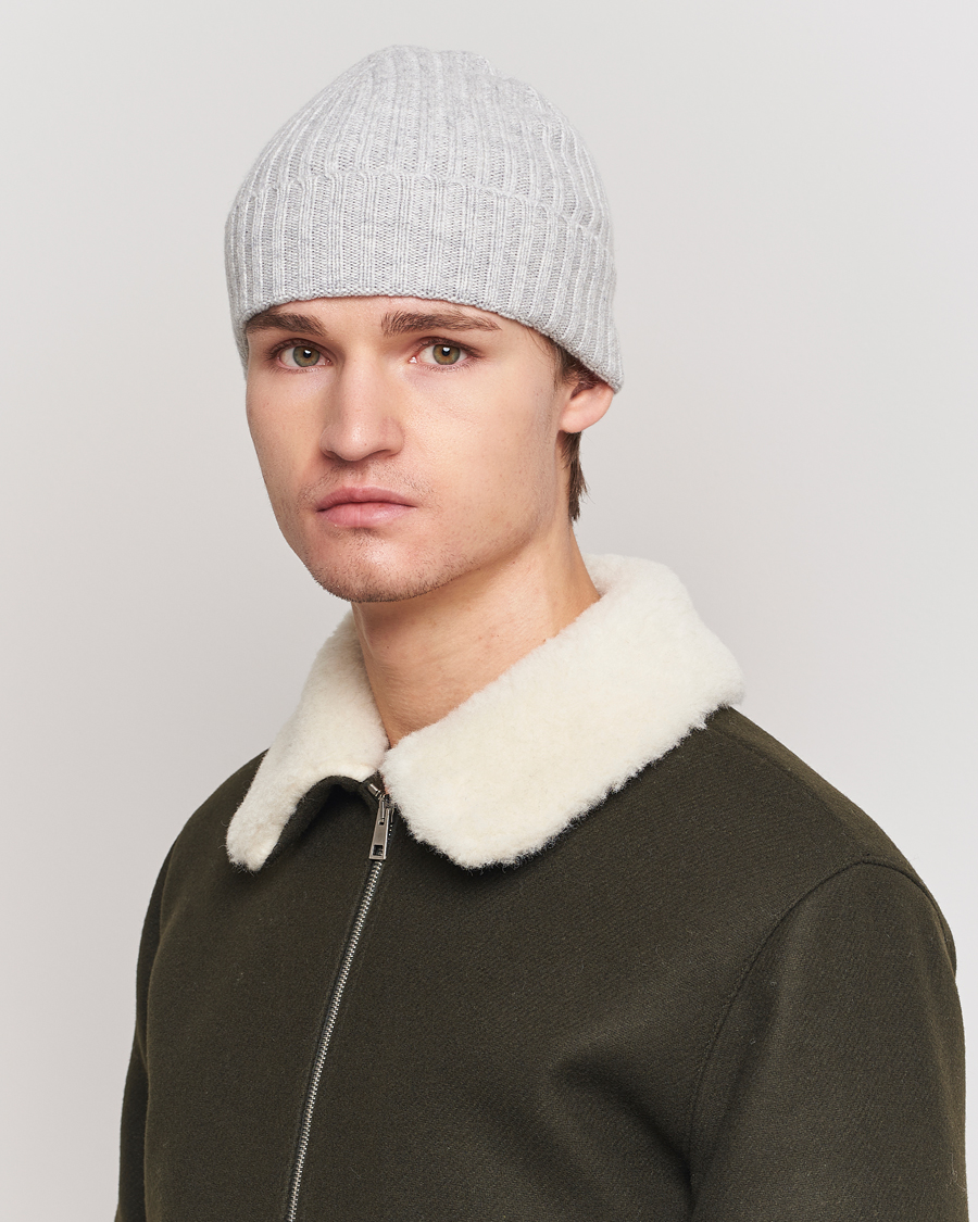Men | Beanies | Amanda Christensen | Rib Knitted Cashmere Cap Light Grey Melange