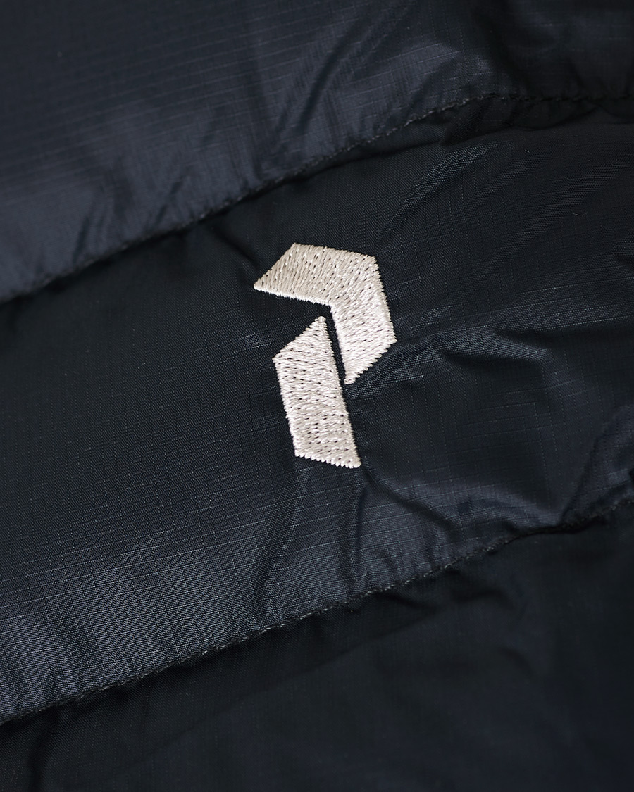 Men | Coats & Jackets | Peak Performance | Frost Liner Down Hooded Jacket Black