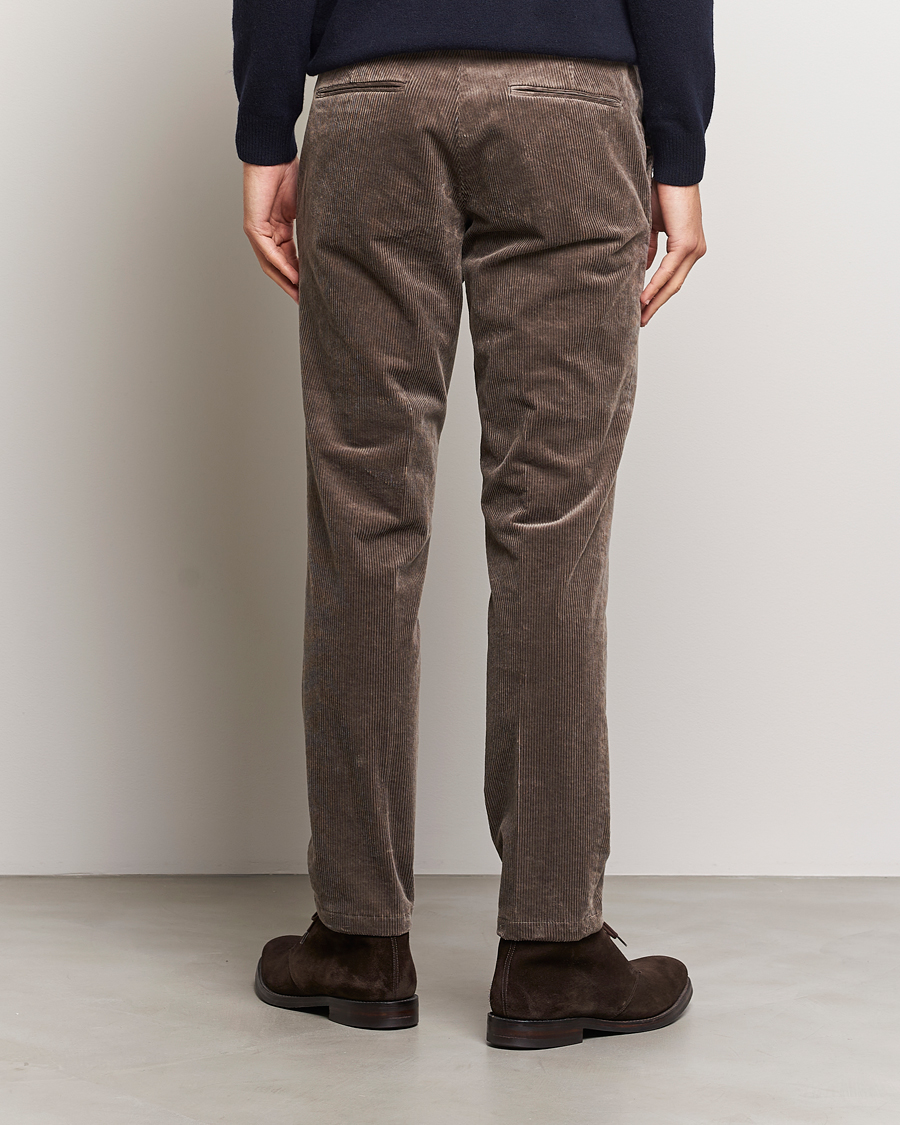 Men | Trousers | Oscar Jacobson | Denz Corduroy Trousers Nutmeg
