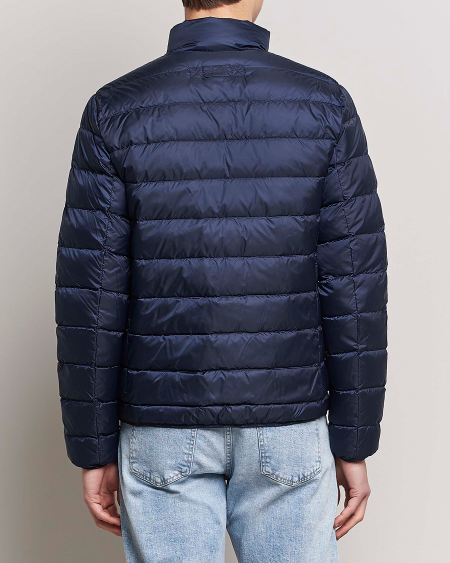 Men | Coats & Jackets | GANT | The Light Down Jacket Evening Blue