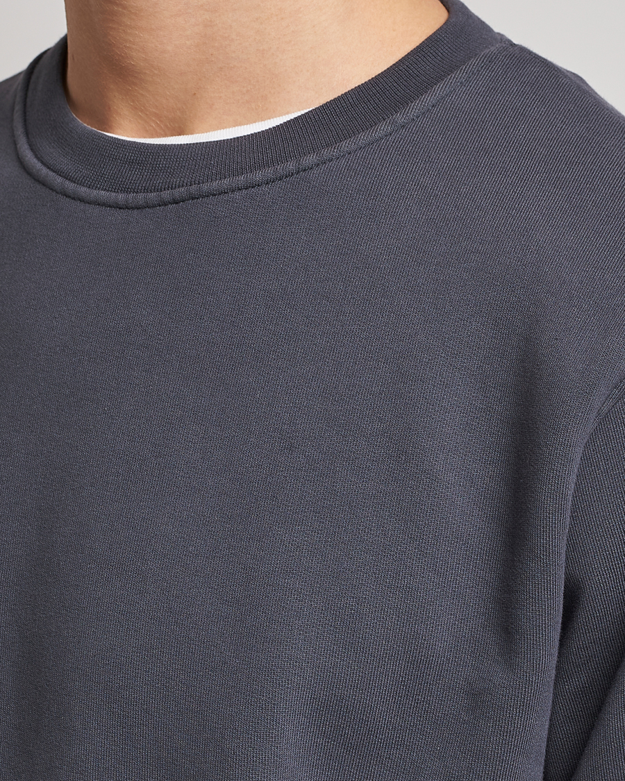 Men | Sweaters & Knitwear | Colorful Standard | Classic Organic Crew Neck Sweat Lava Grey