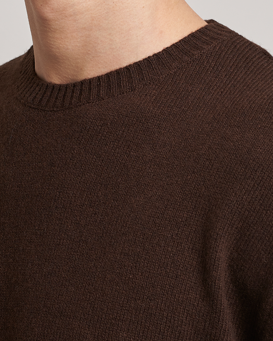 Men | Sweaters & Knitwear | Colorful Standard | Classic Merino Wool Crew Neck Coffee Brown