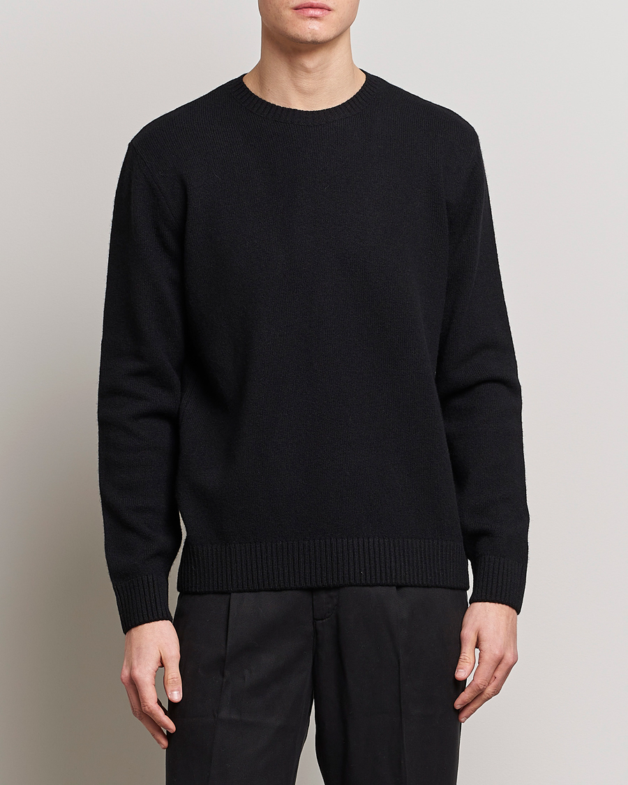 Men | Sweaters & Knitwear | Colorful Standard | Classic Merino Wool Crew Neck Deep Black